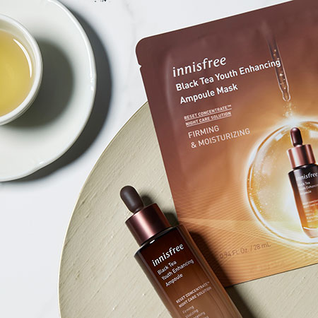 Bộ mặt nạ phục hồi da innisfree Black Tea Youth Enhancing Ampoule Mask 28 mL