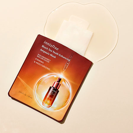 Bộ mặt nạ phục hồi da innisfree Black Tea Youth Enhancing Ampoule Mask 28 mL