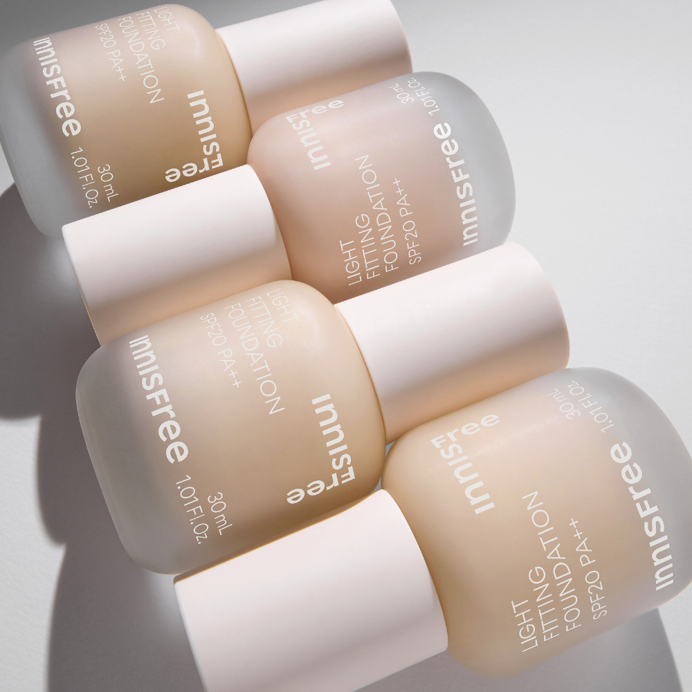 Kem nền trang điểm innisfree Light Fitting Foundation 30ml